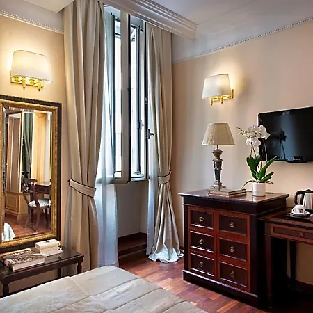 Cecil Hotel 3*