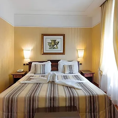 Cecil Hotel