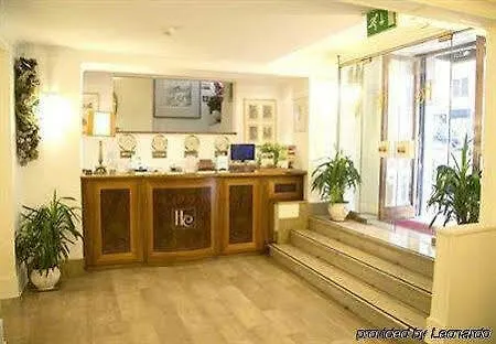 Hotel Cecil