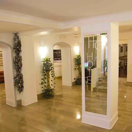 Cecil Hotel