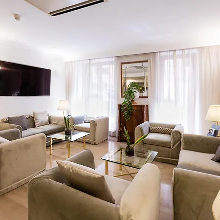 Hotel Cecil