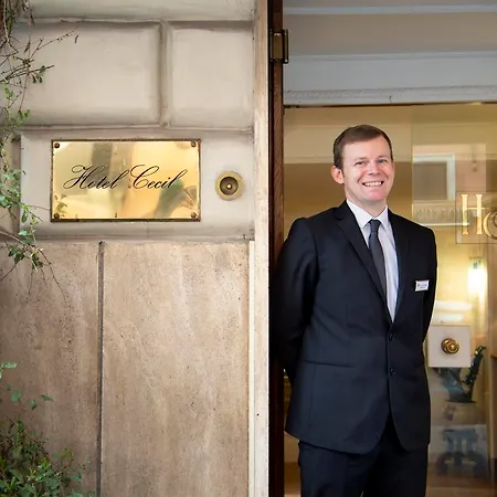 Cecil Hotel 3*