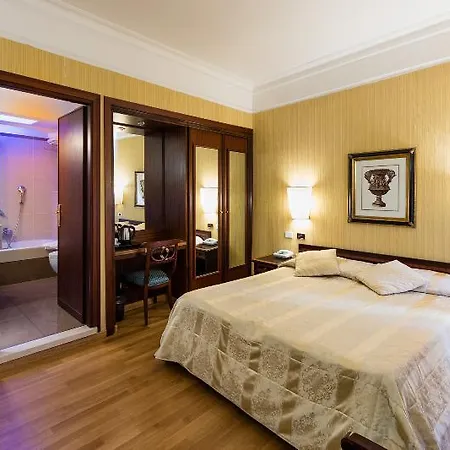 Hotel Cecil