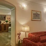 Hotel Cecil